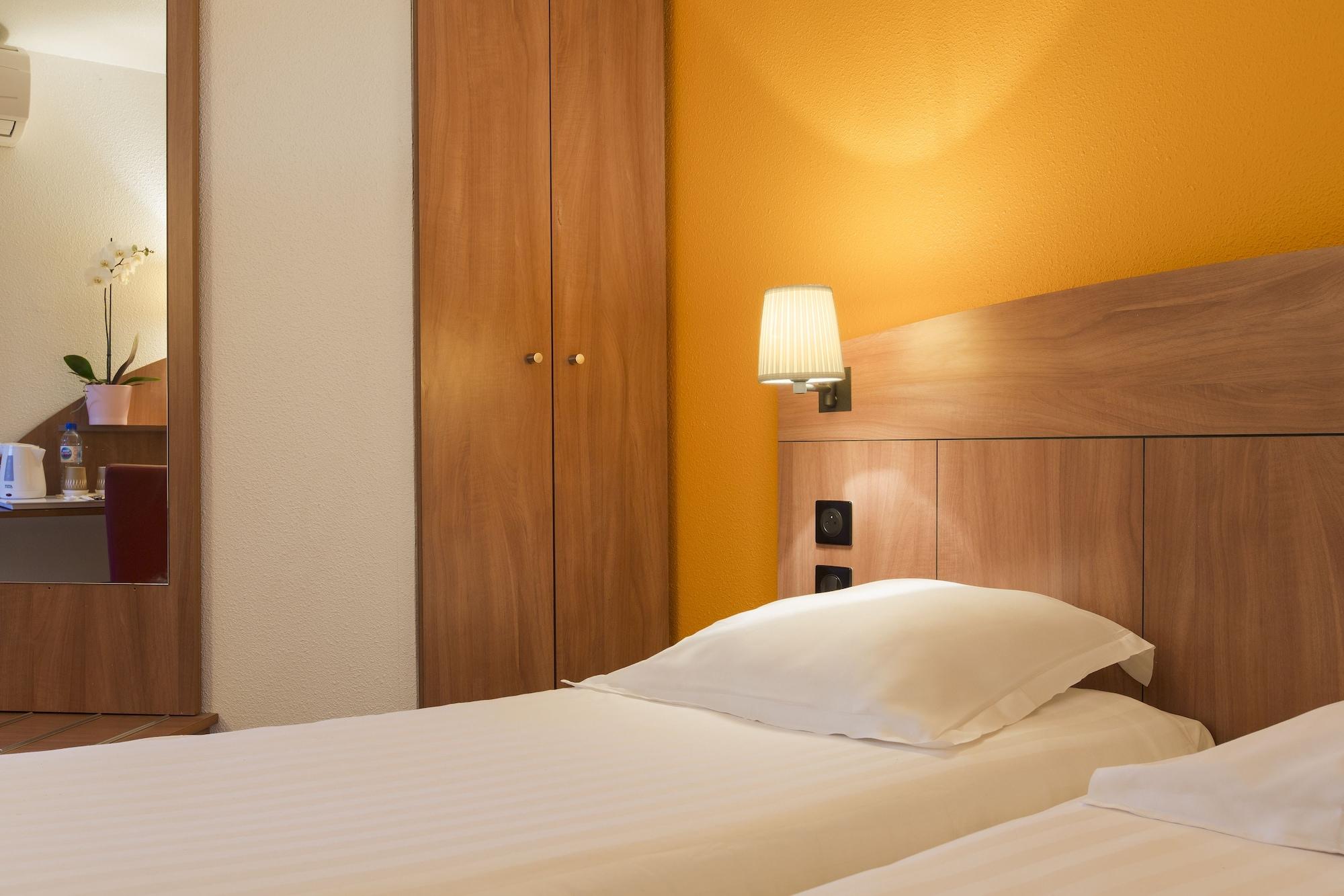 Comfort Hotel Grenoble Мейлан Екстер'єр фото