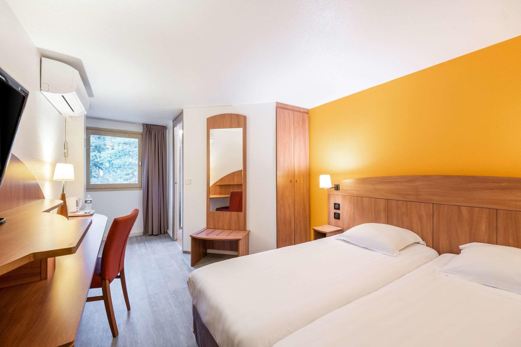 Comfort Hotel Grenoble Мейлан Екстер'єр фото