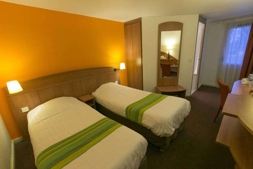 Comfort Hotel Grenoble Мейлан Номер фото